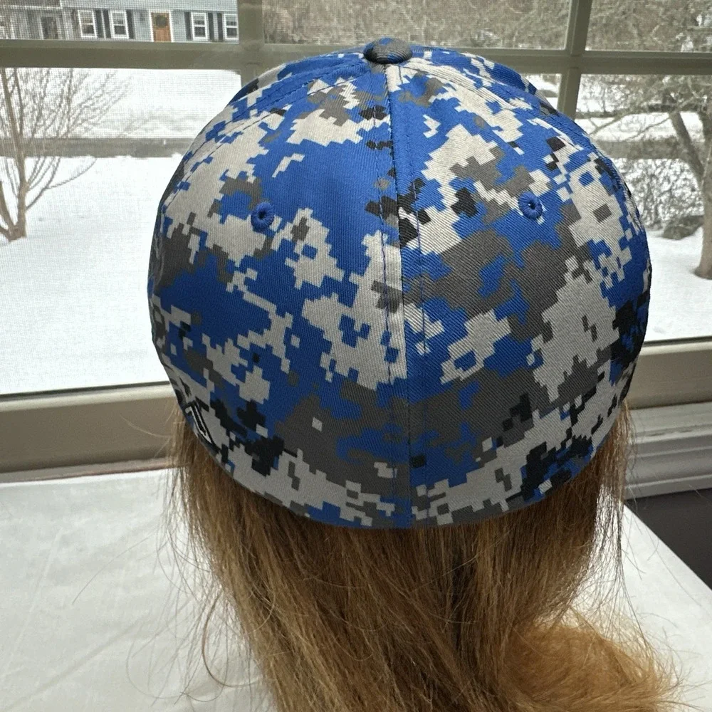 Baltimore Orioles Digital Camouflage Hat‎ With Swinging Mascot L/XL FITTED